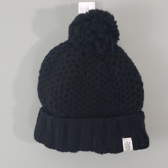 Nirvana Designs merino wool beanie with pom - Picture 1 of 3